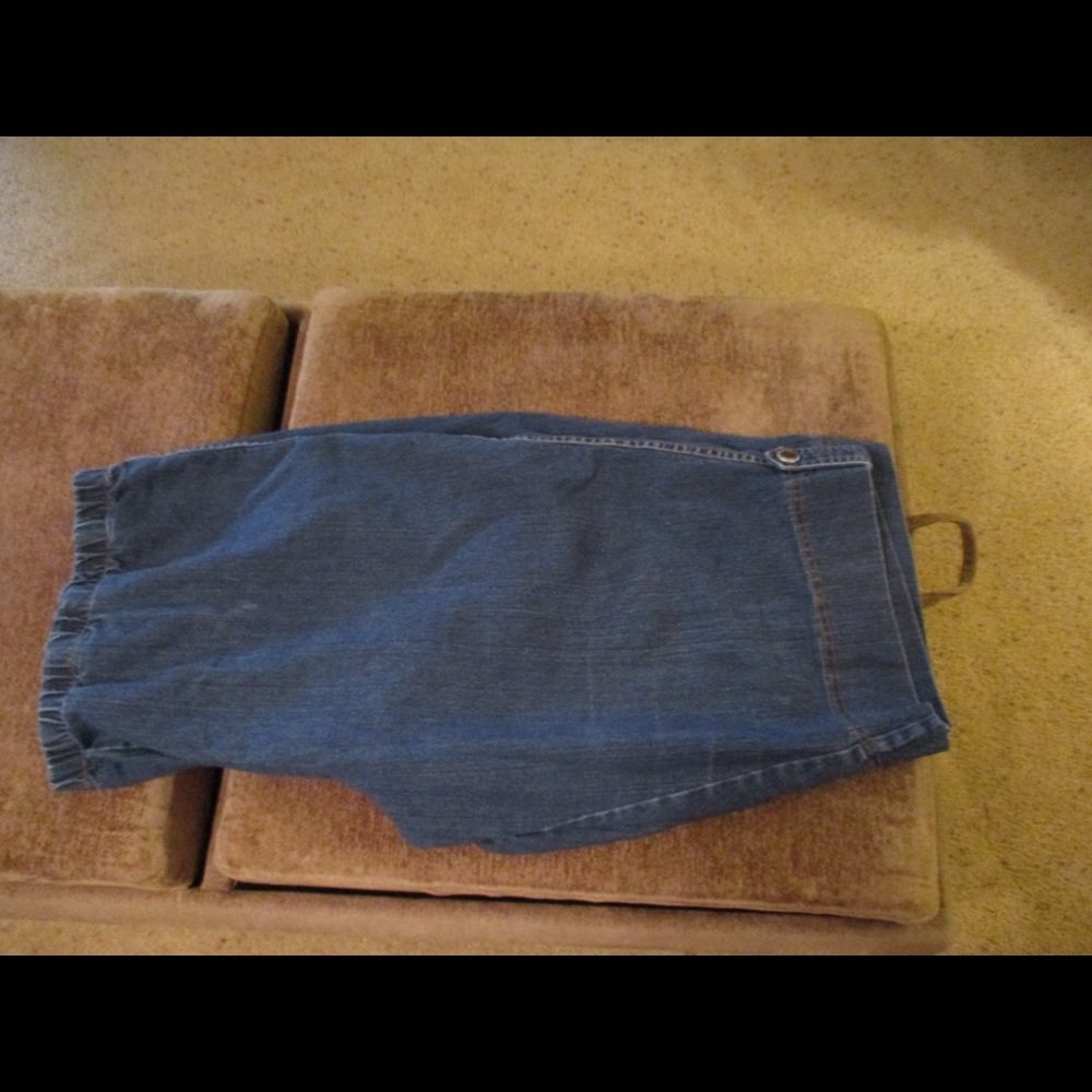 Denim capris